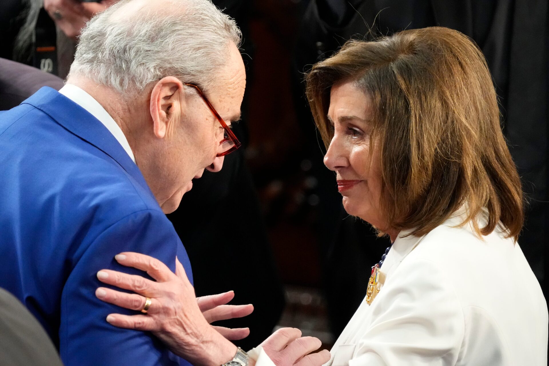 Chuck Schumer Booed In His Backyard During NYC Israeli Parade Speech [VIDEOS]
