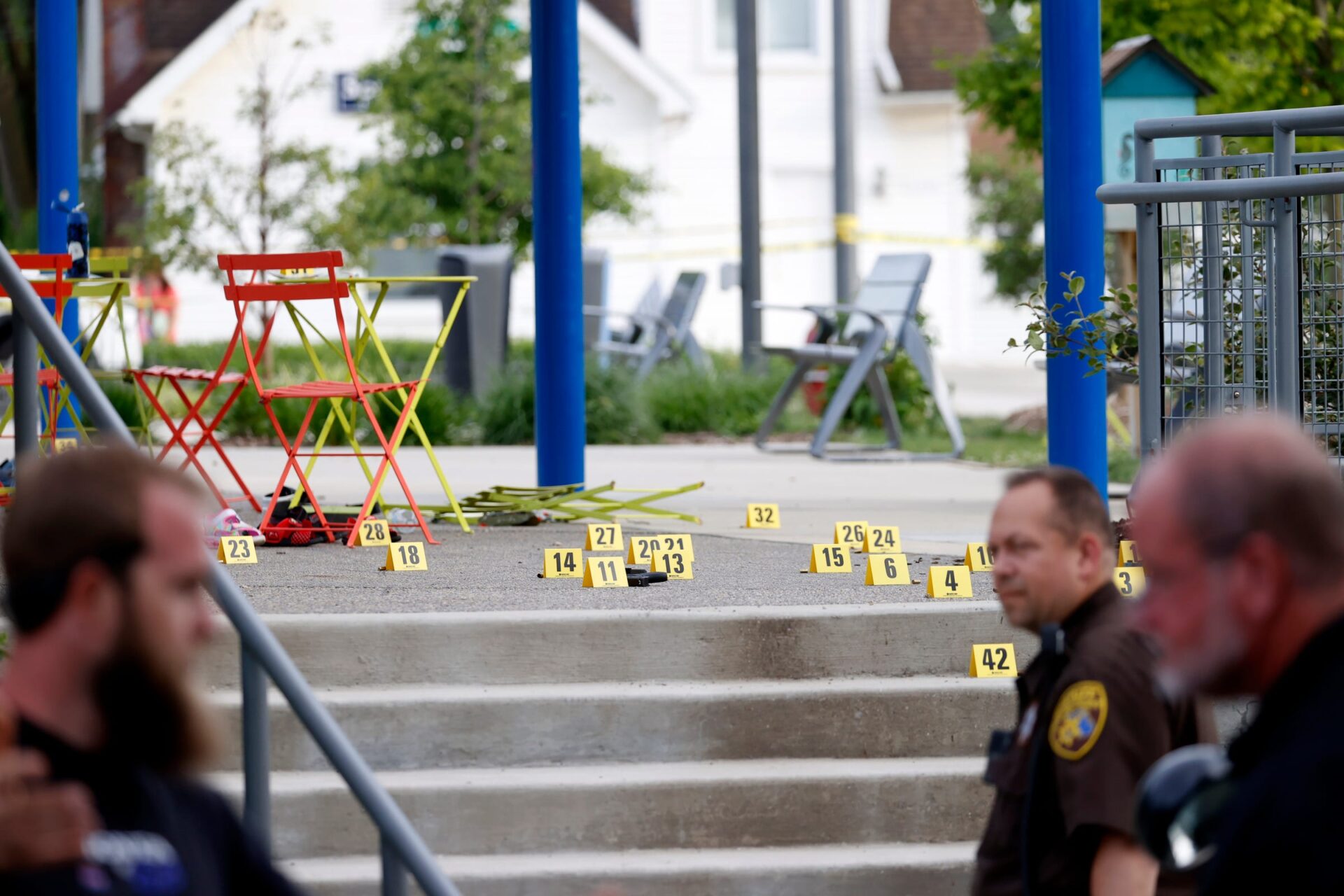 Police: Splash Pad Shooting Leaves 9 Injured (2 Kids), Suspect Dead [VIDEOS]
