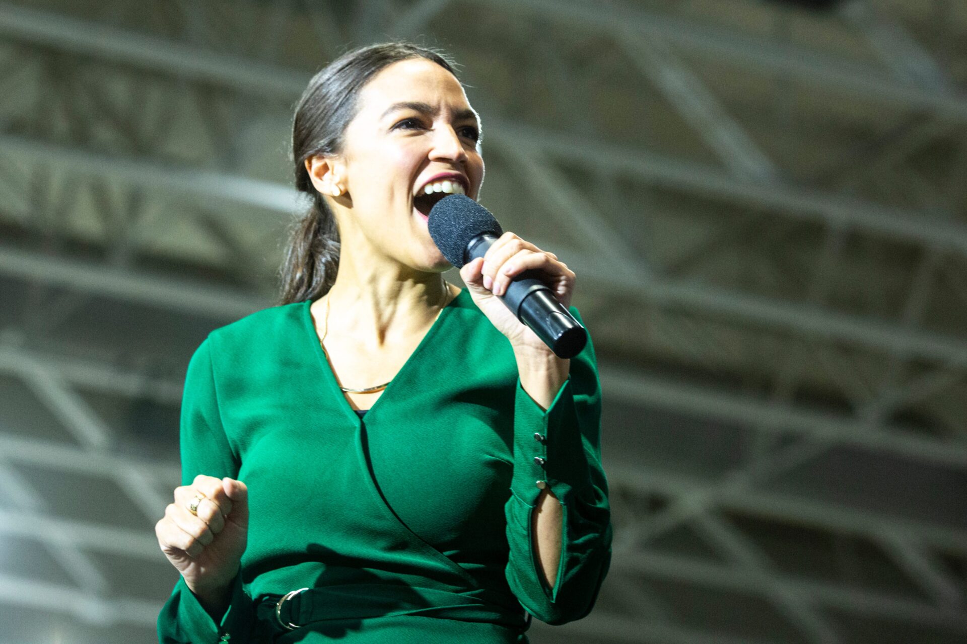 AOC EXPOSED Aiding Illegal Aliens to Dodge ICE—Homan Demands DOJ Response! [WATCH]
