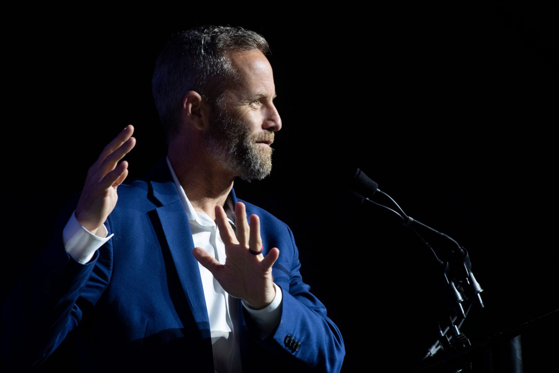Growing Pains Star Becomes Latest California Refugee, Flees For Family’s Safety [VIDEOS]