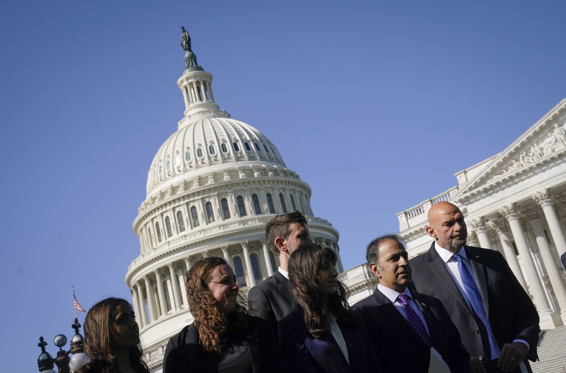 Bomb Threat Forces Police To Evacuate Capitol In Pennsylvania [VIDEO]
