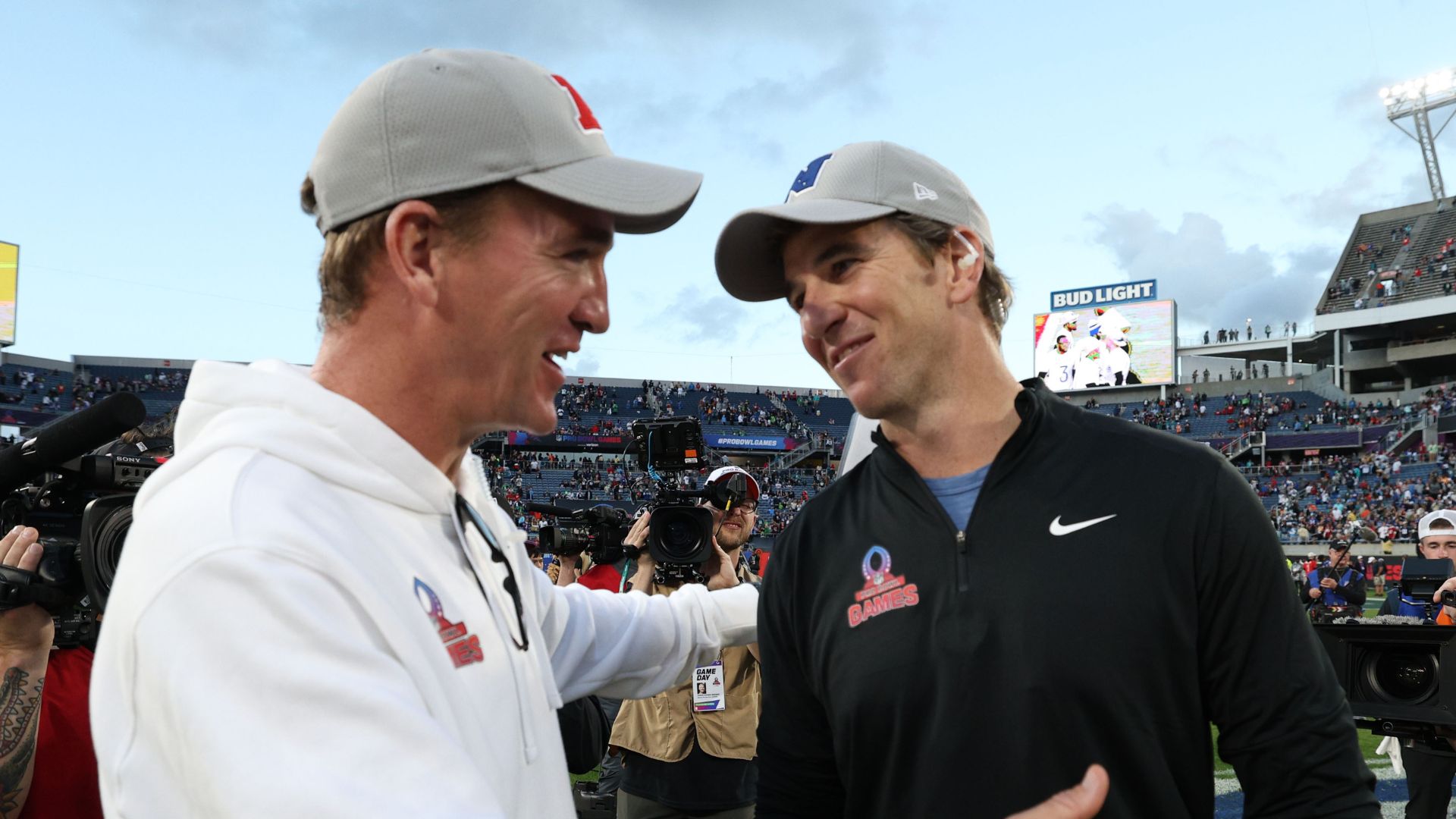 Peyton and Eli Manning’s Theatrical Debut Stuns Fans [VIDEO]