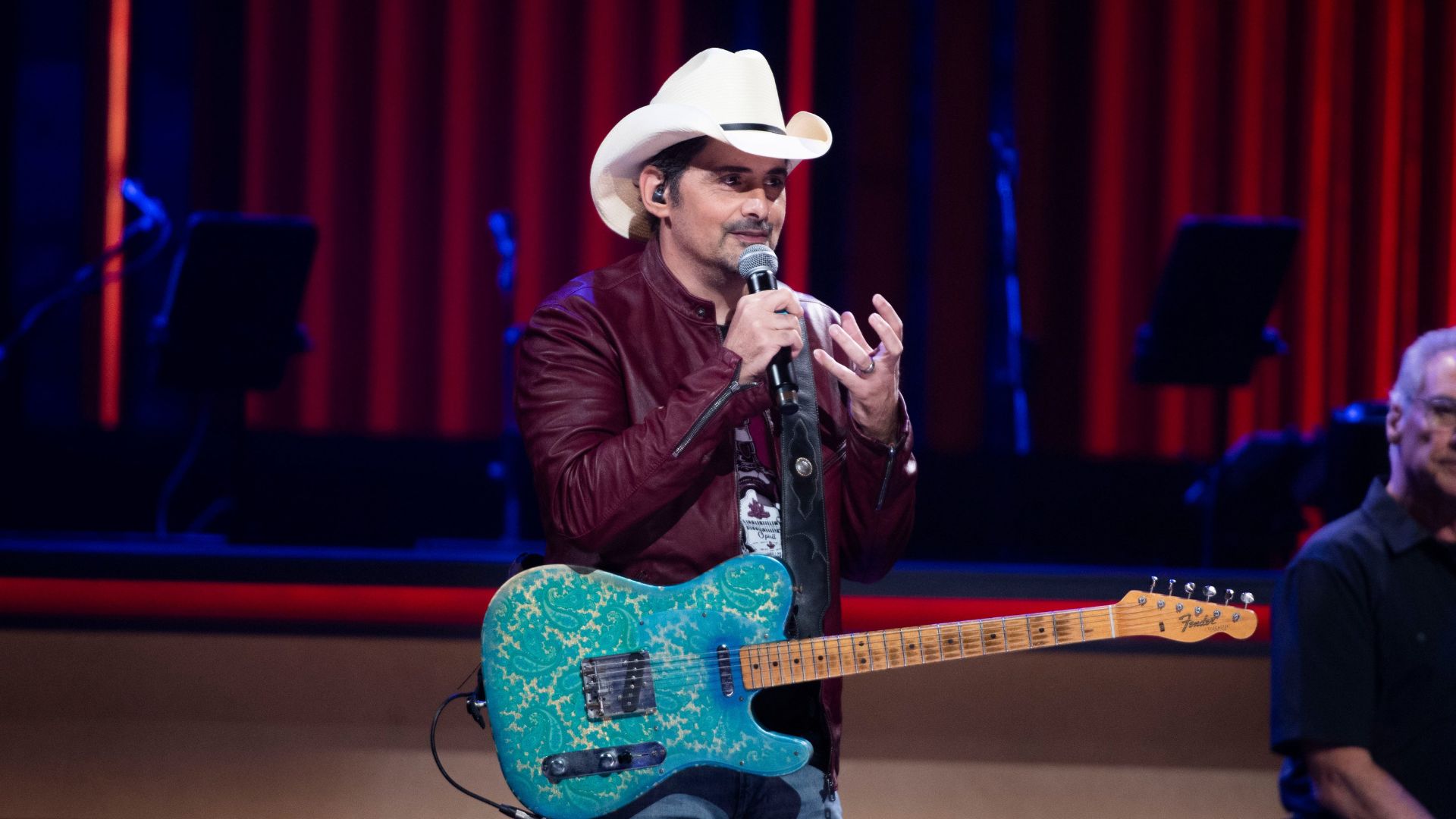 Country Singer Brad Paisley Expands Mission To Fight Hunger With Second Free Grocery Store