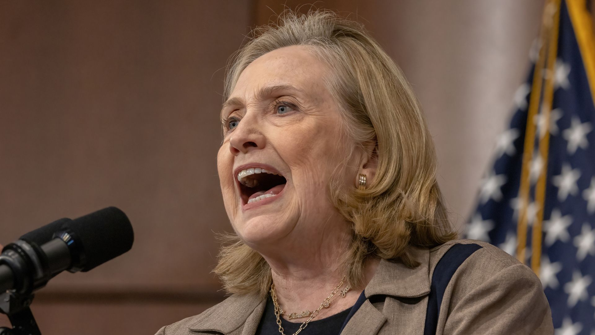 Hillary Clinton Defends Deported MS-13 Gang Member, Calls for Public Pushback