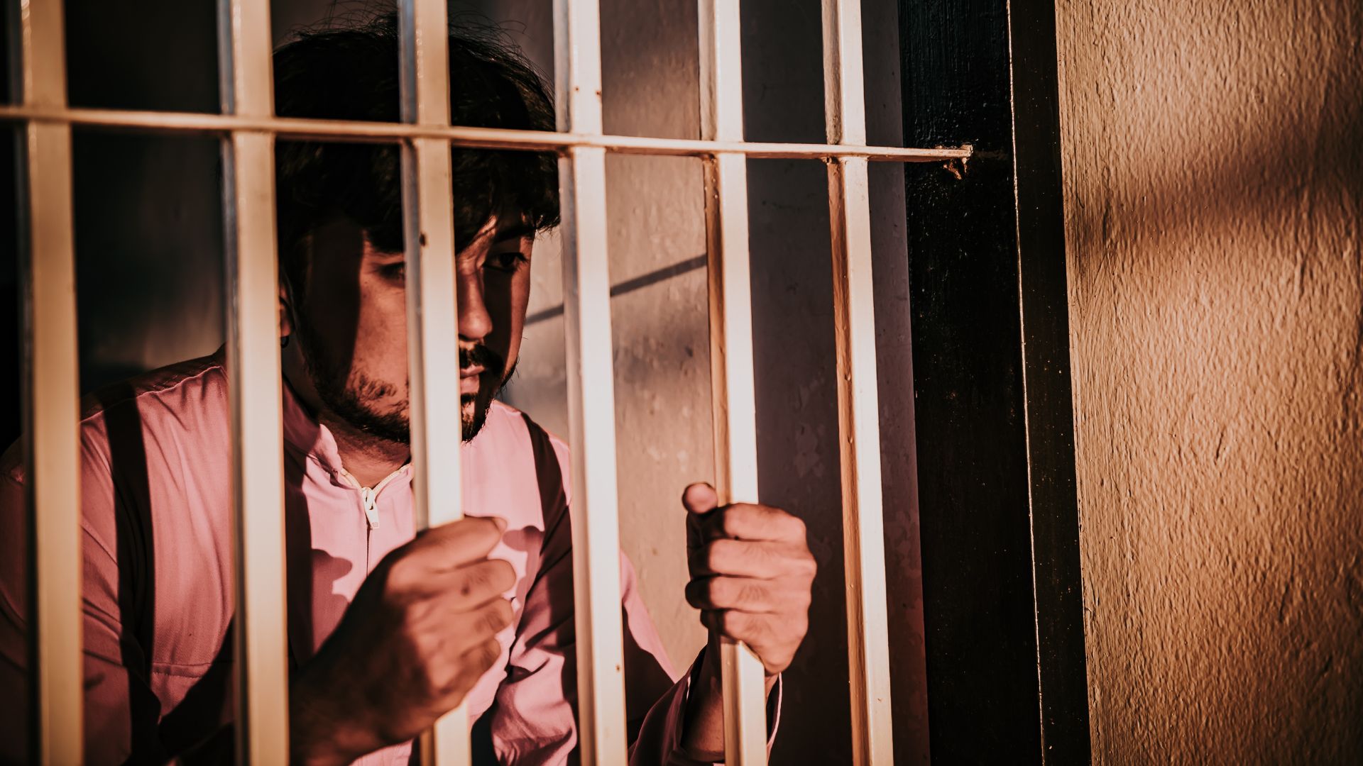 U.S. Deports More Criminal Illegals—17 Gang Members Sent Packing to El Salvador Prison [WATCH]