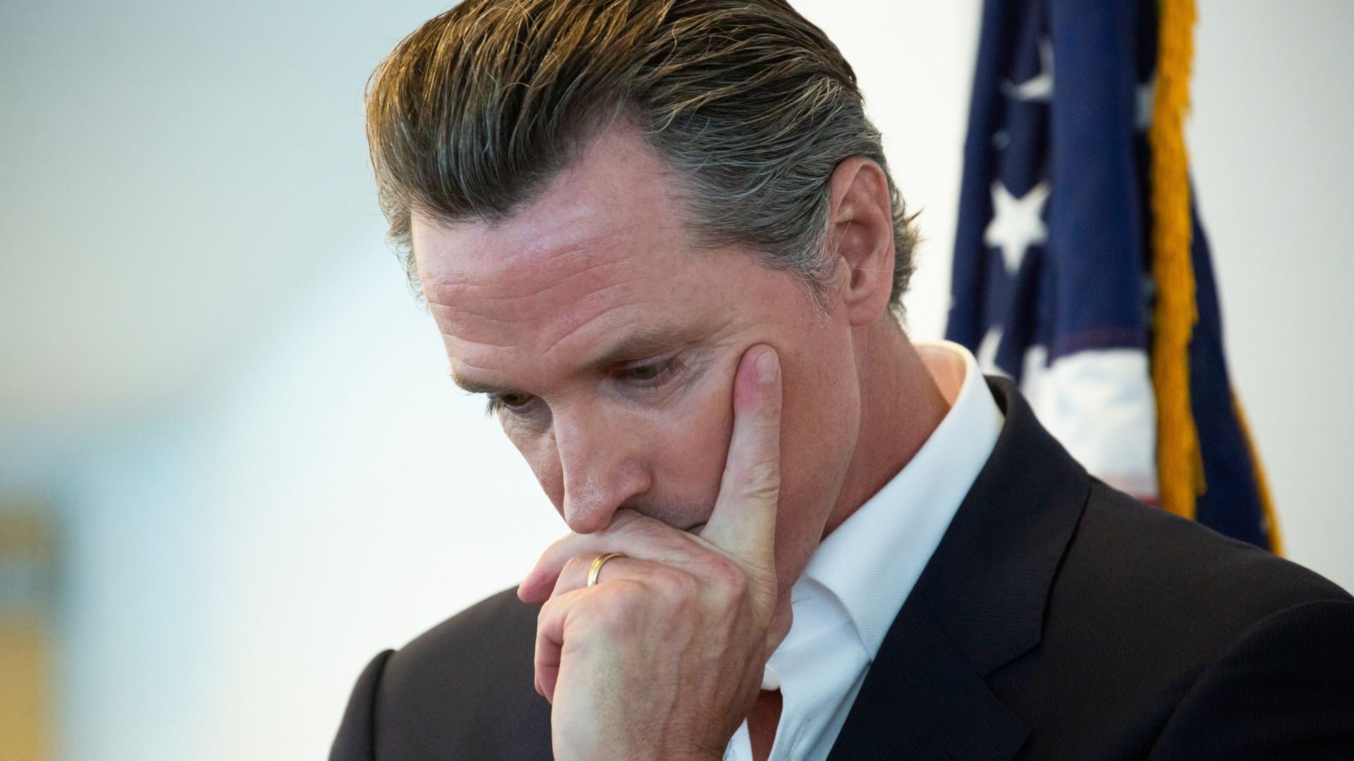 Newsom Trolls Bed Bath & Beyond, Gets Publicly Embarrassed by Response [WATCH]